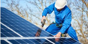 Installation Maintenance Panneaux Solaires Photovoltaïques à Tregarantec